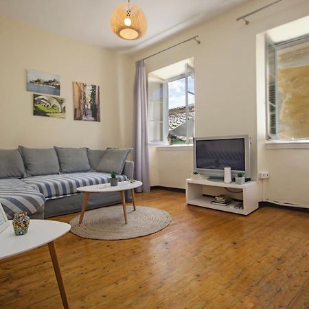 Downtown Apt At Filellinon Corfu  Bagian luar foto