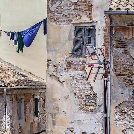 Downtown Apt At Filellinon Corfu  Bagian luar foto